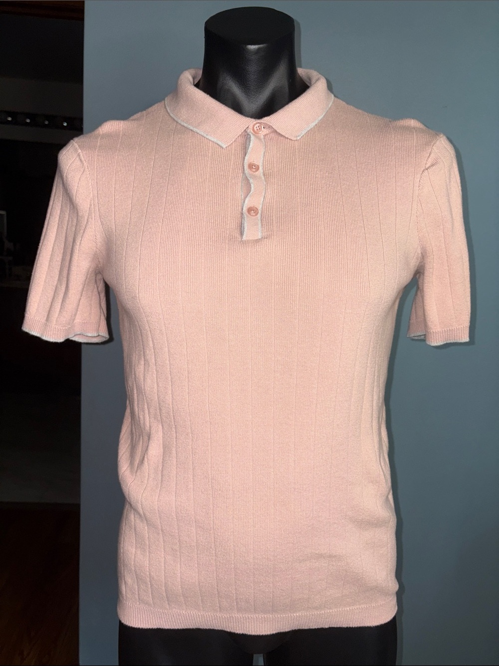 Men's Express Short-Sleeve Polo Shirt in Pale Pink